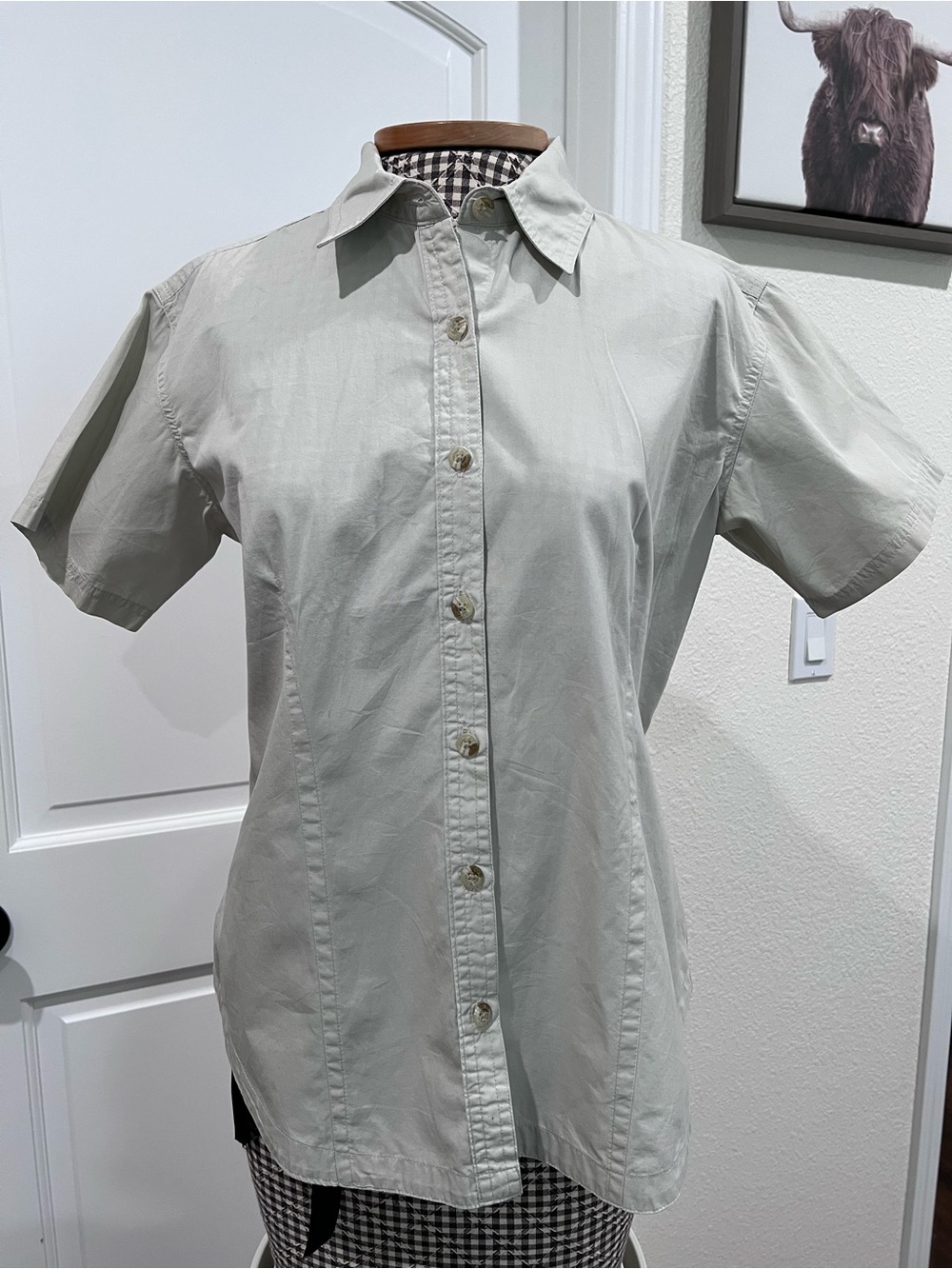 Vintage Columbia Sportswear Women’s M White Cotton Short Sleeve Button Up Shirt